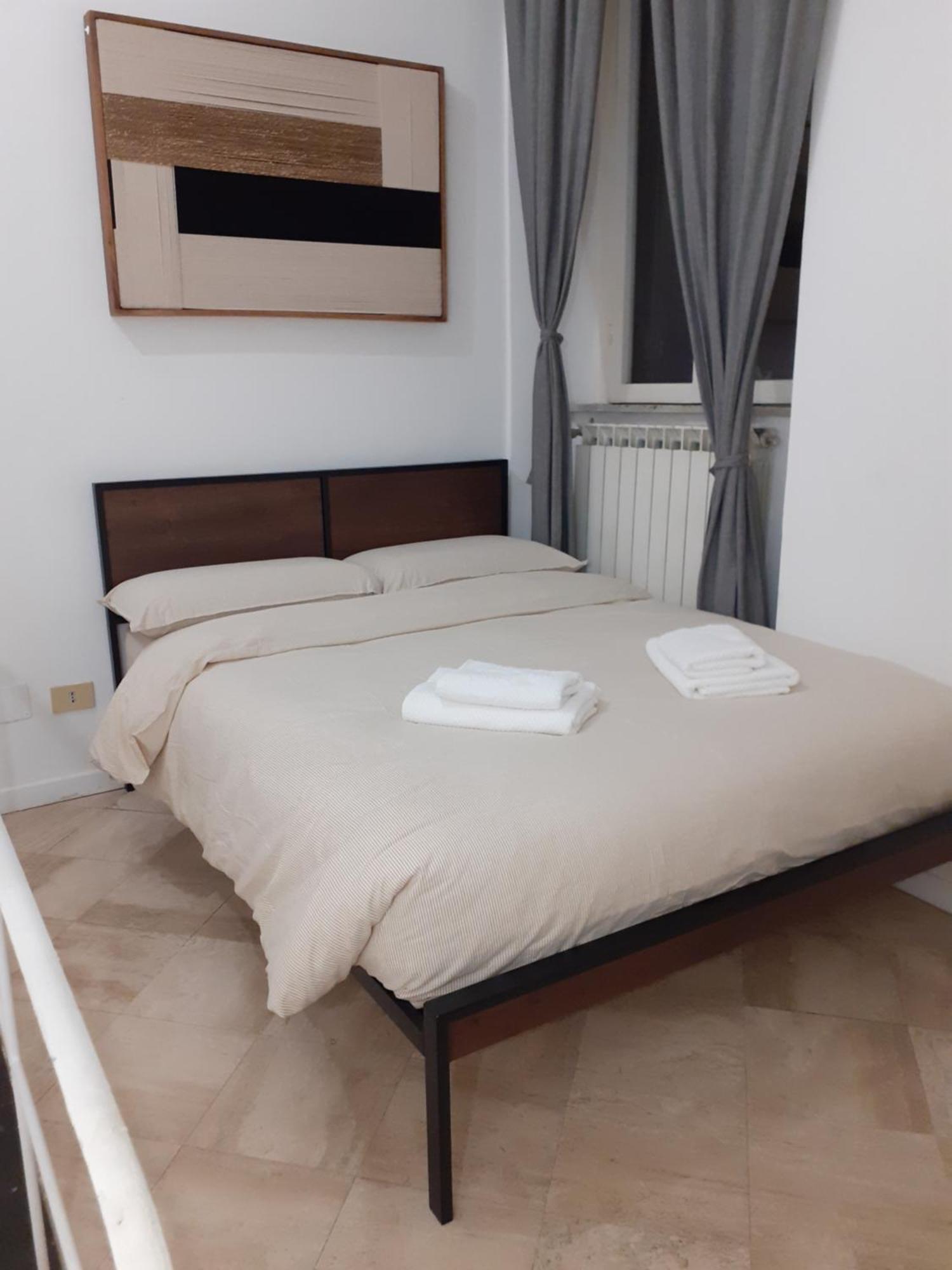 HomeHouse Serpenti - Colosseum - Rione Monti Roma Esterno foto