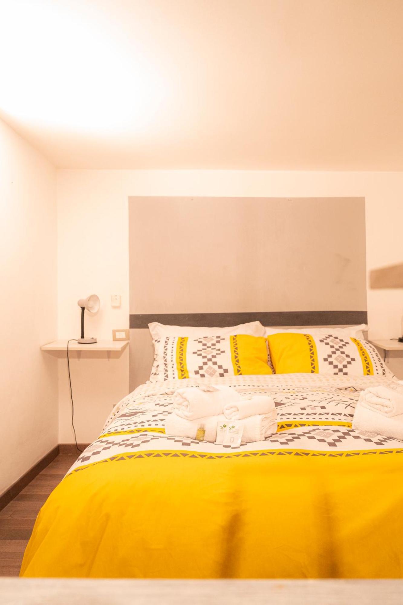 HomeHouse Serpenti - Colosseum - Rione Monti Roma Esterno foto